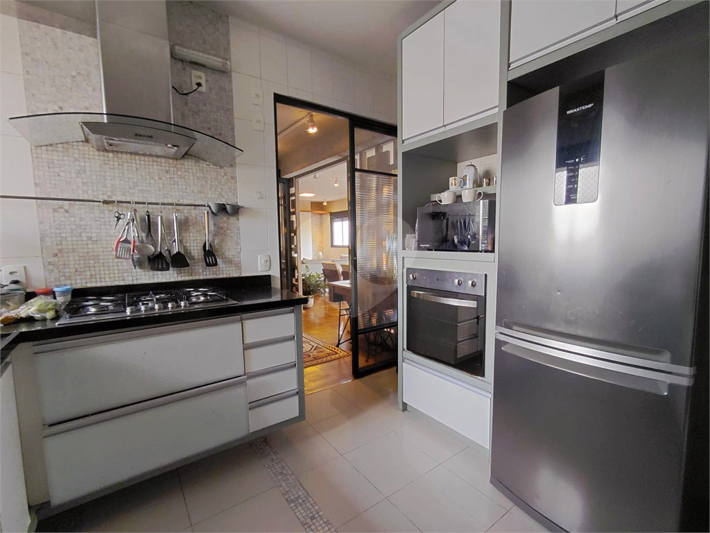 Imóvel de 158m² com ampla sala de estar de 3 ambientes varanca gourmet 3 suítes e 3 vagas condomínio com lazer Perdizes