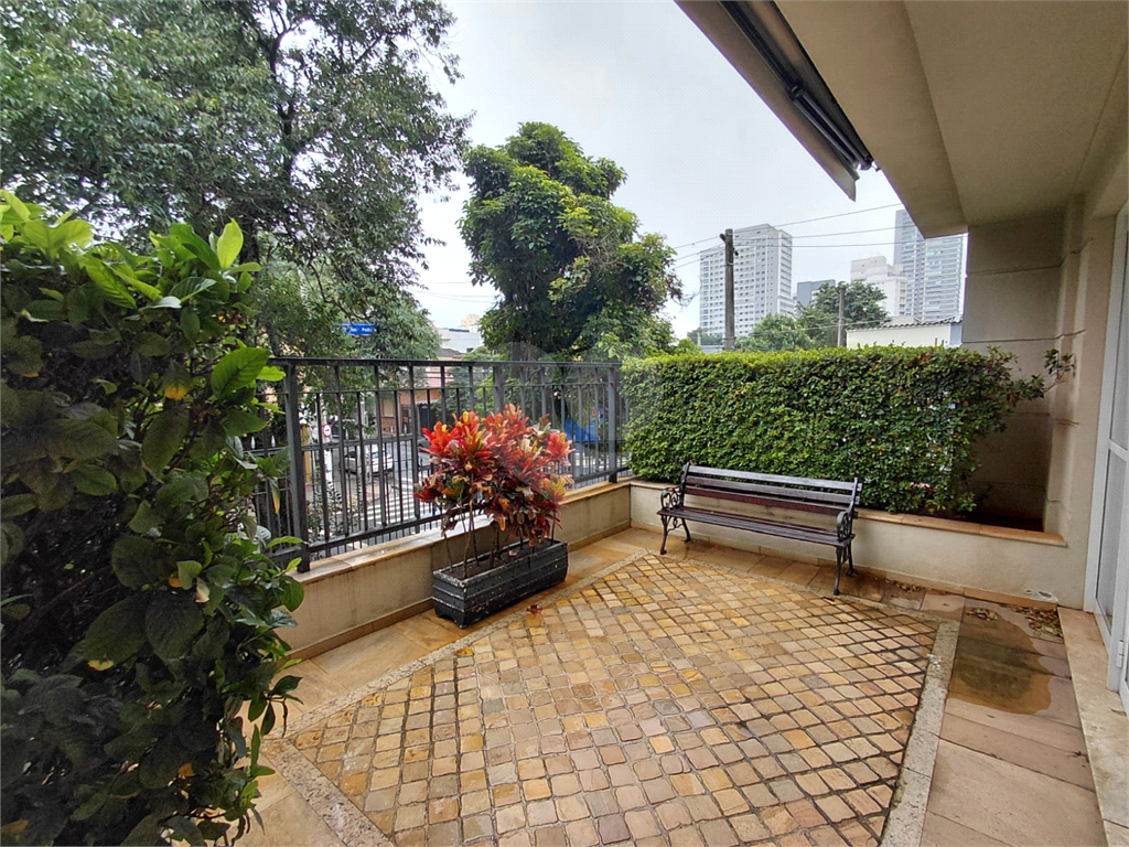 Imóvel de 158m² com ampla sala de estar de 3 ambientes varanca gourmet 3 suítes e 3 vagas condomínio com lazer Perdizes