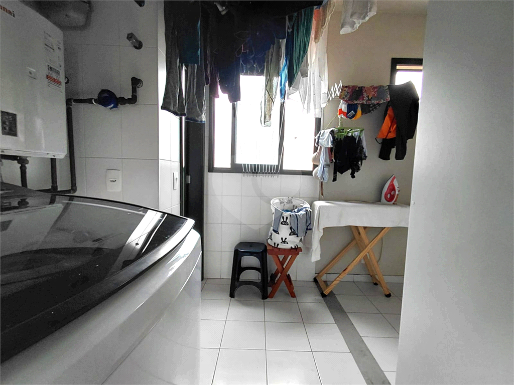 Imóvel de 158m² com ampla sala de estar de 3 ambientes varanca gourmet 3 suítes e 3 vagas condomínio com lazer Perdizes