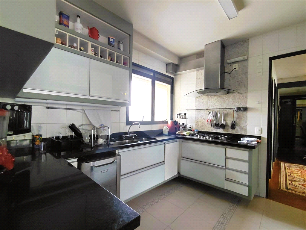 Imóvel de 158m² com ampla sala de estar de 3 ambientes varanca gourmet 3 suítes e 3 vagas condomínio com lazer Perdizes