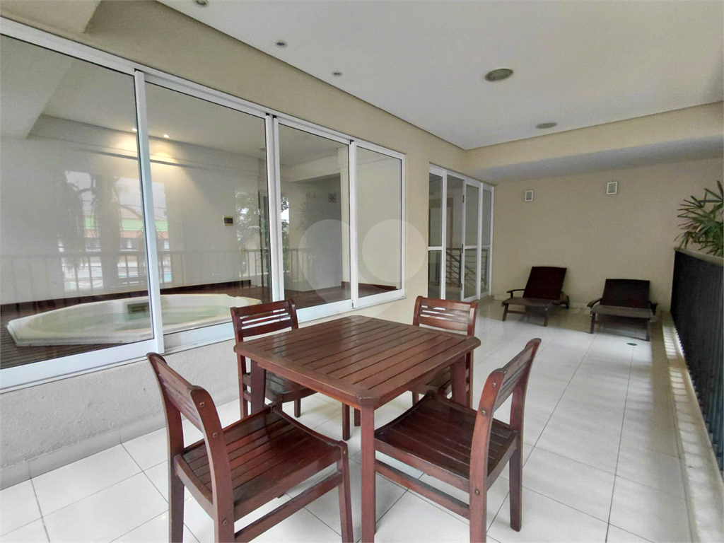 Imóvel de 158m² com ampla sala de estar de 3 ambientes varanca gourmet 3 suítes e 3 vagas condomínio com lazer Perdizes