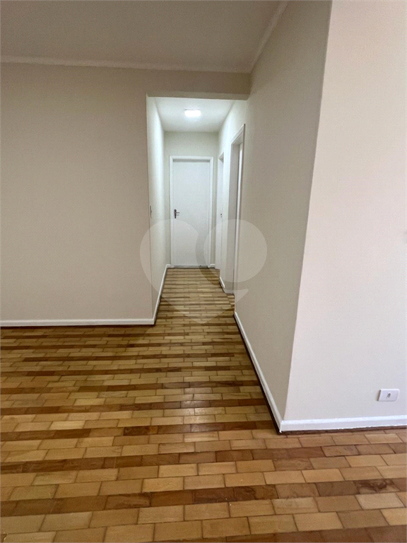 Apartamento à venda com 2 quartos, 70m² - Foto 4