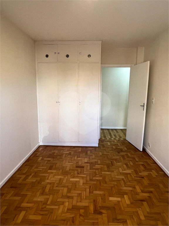 Apartamento à venda com 2 quartos, 70m² - Foto 6