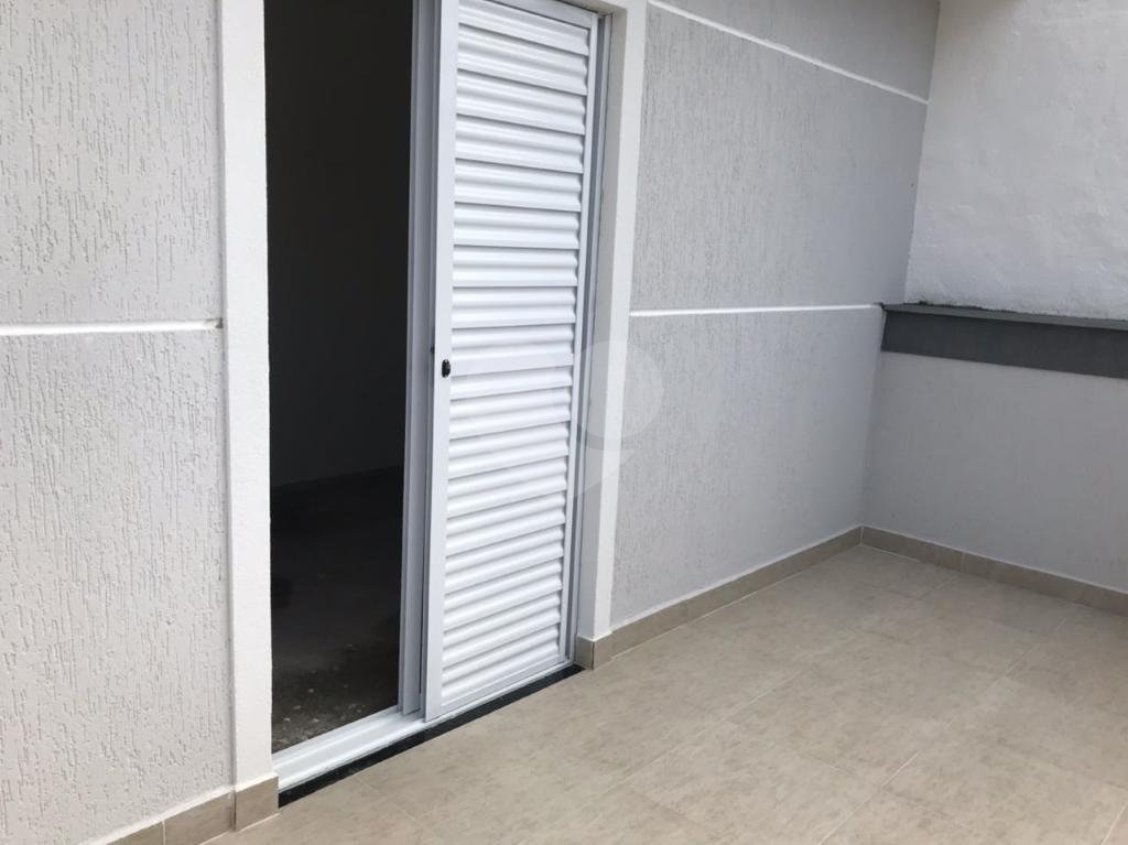 Sobrados novos em condomínio fechado no bairro requisitado  Jardim Virginia Bianca