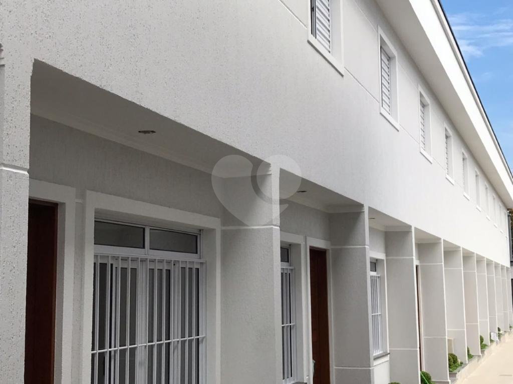 Sobrados novos em condomínio fechado no bairro requisitado  Jardim Virginia Bianca