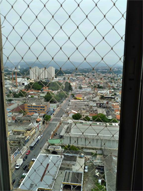 Apartamento de 52m² com 2 dormitórios e vaga de garagem.