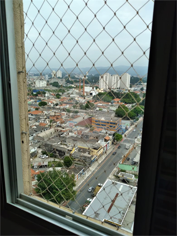 Apartamento de 52m² com 2 dormitórios e vaga de garagem.