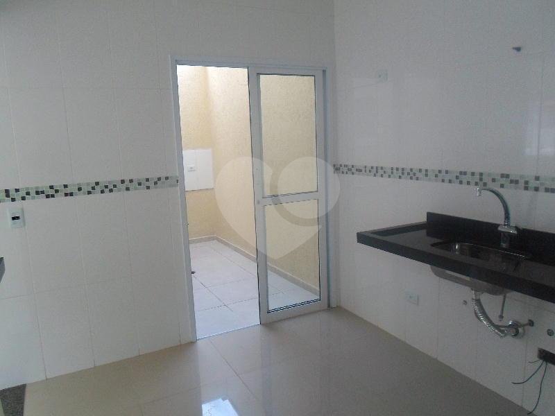 sobrado dois quartos sendo duas suites duas vagas no imirim