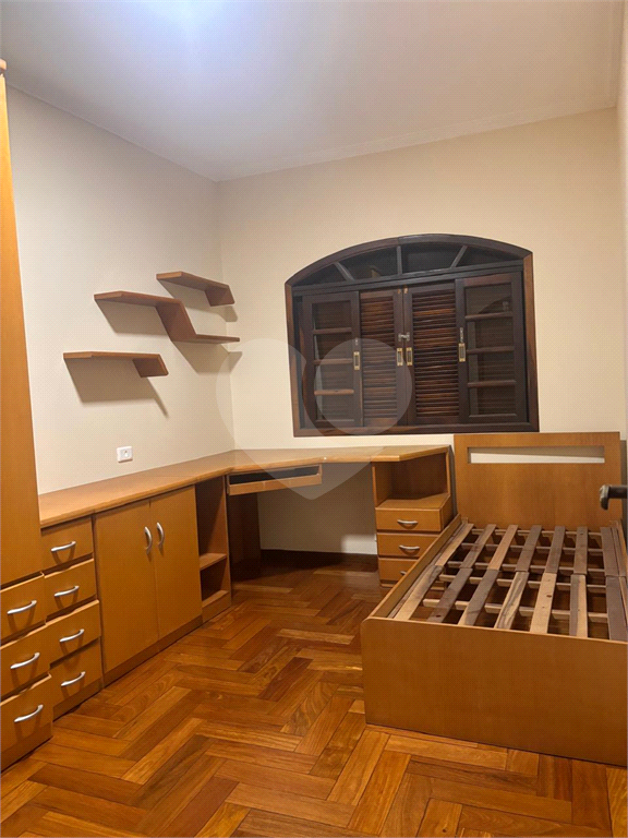 Excelente sobrado com 3 dormitórios e 4 vagas na Vila Gustavo - OPORTUNIDADE!