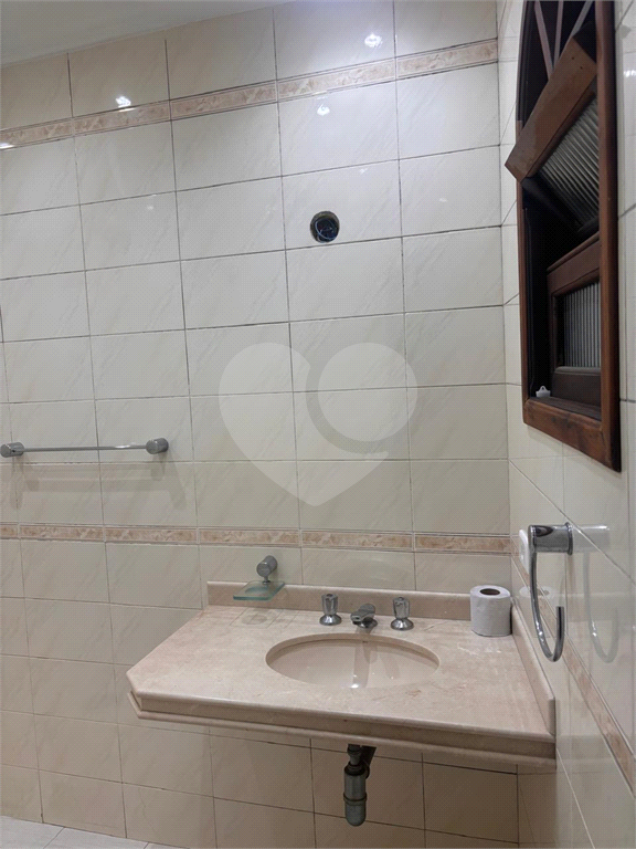 Excelente sobrado com 3 dormitórios e 4 vagas na Vila Gustavo - OPORTUNIDADE!