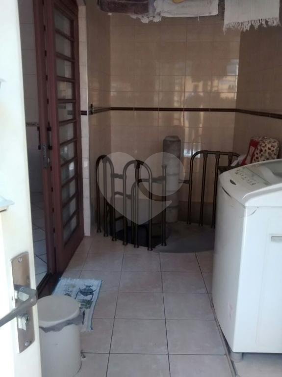Excelente sobrado com 3 dormitórios e 4 vagas na Vila Gustavo - OPORTUNIDADE!