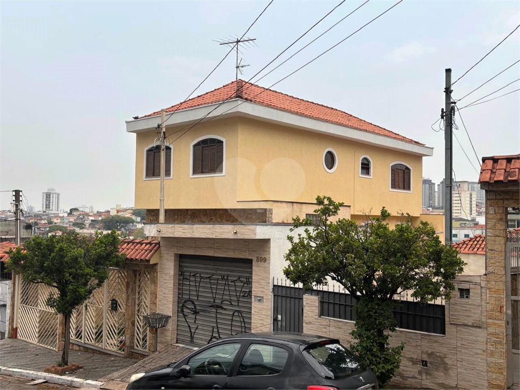 Excelente sobrado com 3 dormitórios e 4 vagas na Vila Gustavo - OPORTUNIDADE!