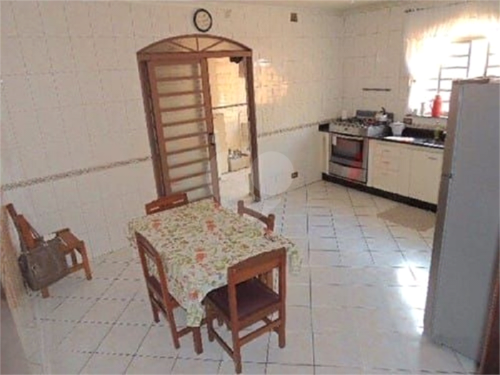Excelente sobrado com 3 dormitórios e 4 vagas na Vila Gustavo - OPORTUNIDADE!