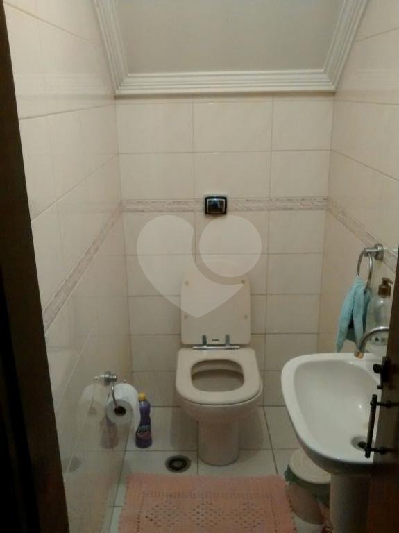 Excelente sobrado com 3 dormitórios e 4 vagas na Vila Gustavo - OPORTUNIDADE!