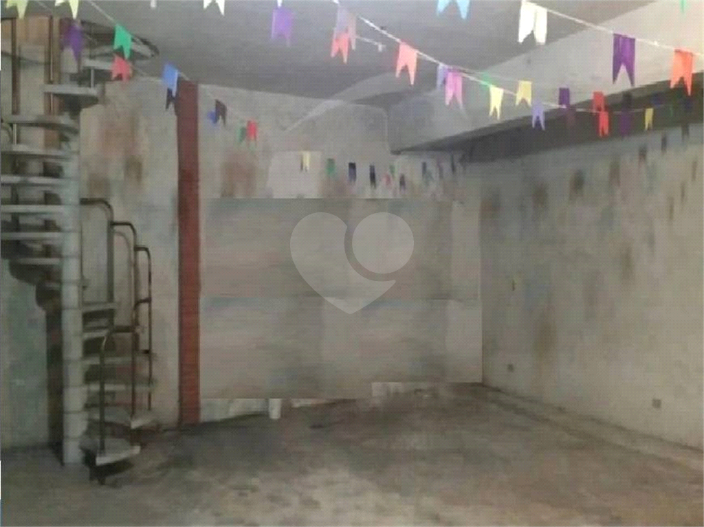 Excelente sobrado com 3 dormitórios e 4 vagas na Vila Gustavo - OPORTUNIDADE!
