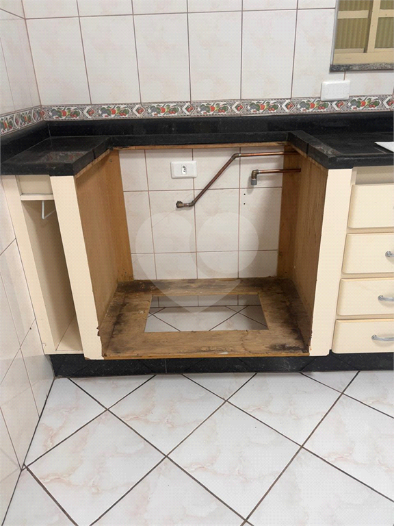 Excelente sobrado com 3 dormitórios e 4 vagas na Vila Gustavo - OPORTUNIDADE!