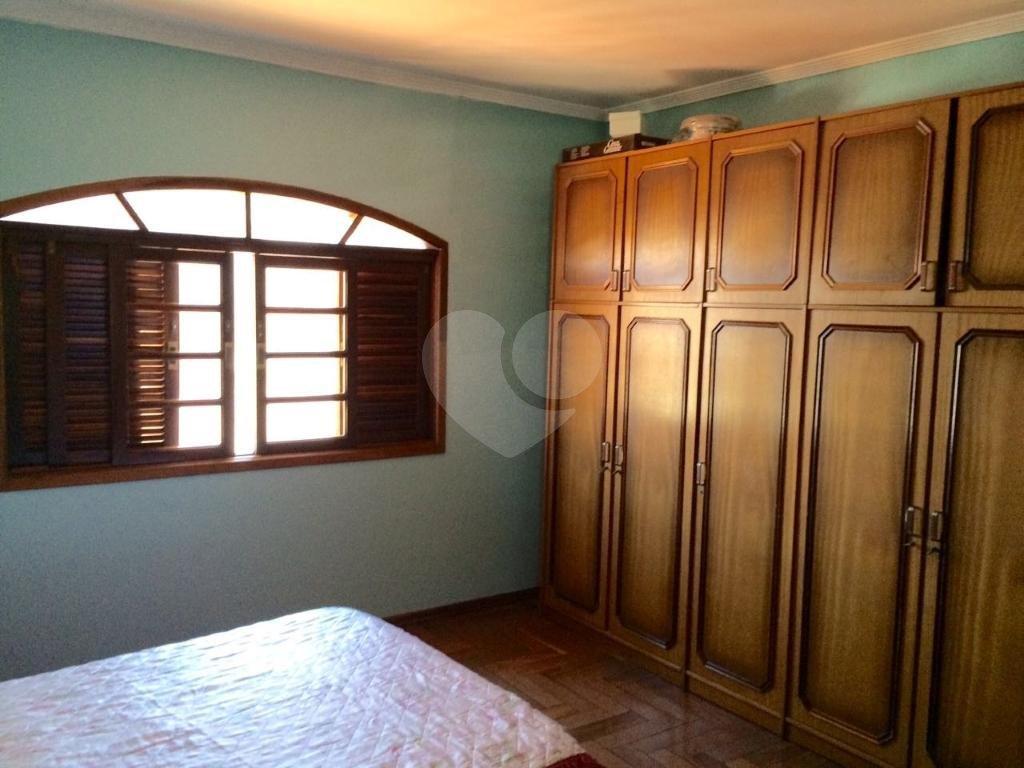 Excelente sobrado com 3 dormitórios e 4 vagas na Vila Gustavo - OPORTUNIDADE!