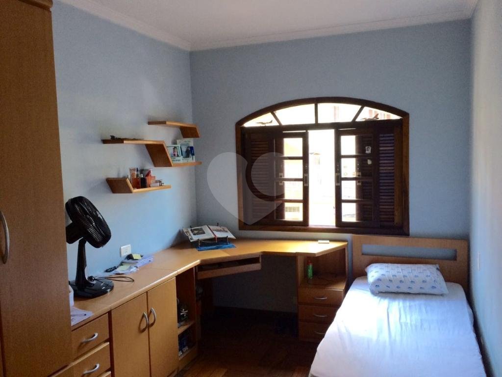 Excelente sobrado com 3 dormitórios e 4 vagas na Vila Gustavo - OPORTUNIDADE!