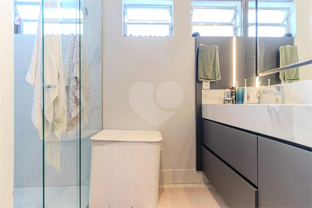 Cobertura Santa Cecilia com 2 dormitórios, sendo 1 suíte e 1 vaga de garagem 