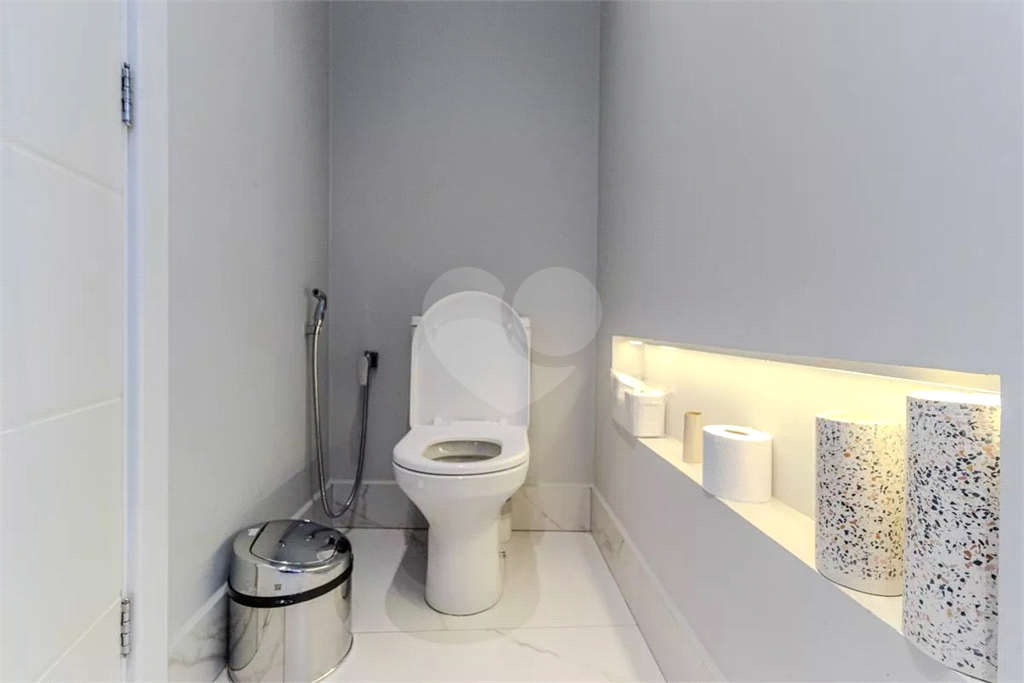 Cobertura Santa Cecilia com 2 dormitórios, sendo 1 suíte e 1 vaga de garagem 