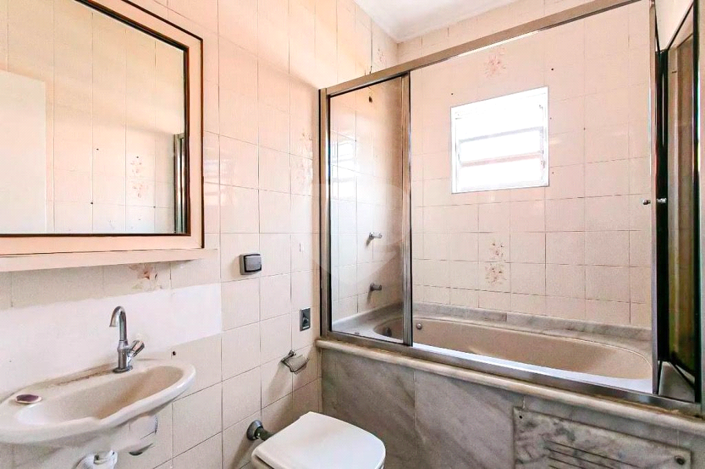 Sobrado à venda com 3 quartos, 180m² - Foto 32