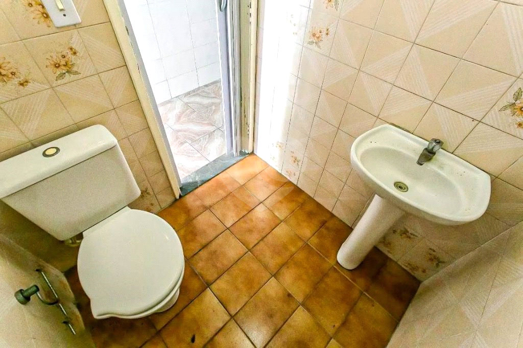 Sobrado à venda com 3 quartos, 180m² - Foto 35