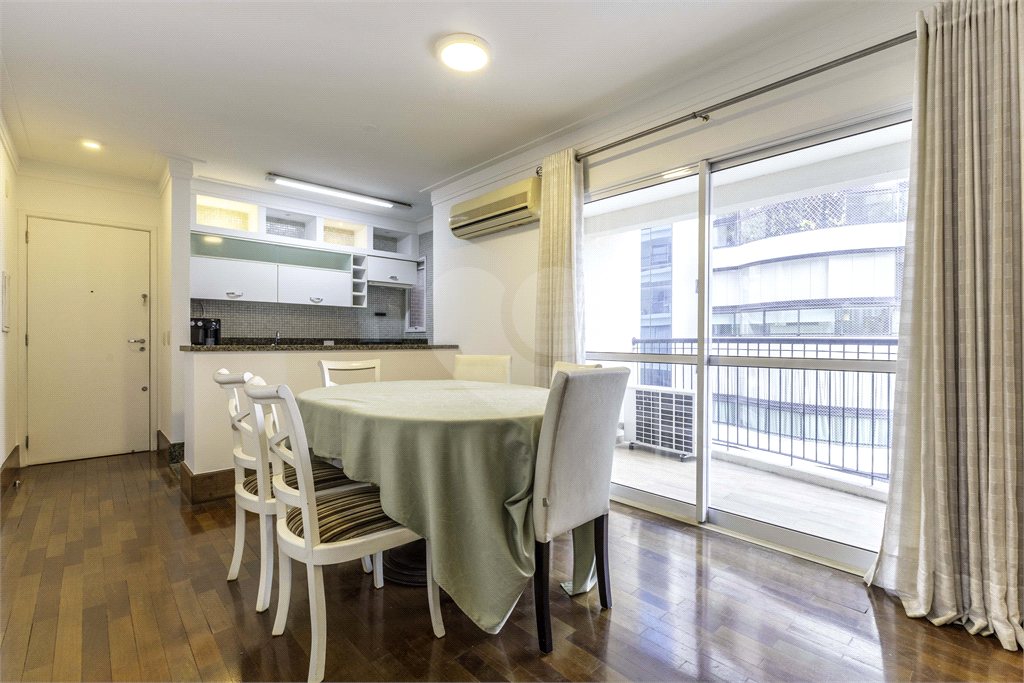 Apartamento - Perdizes - 1 Dormitório - 55 m².