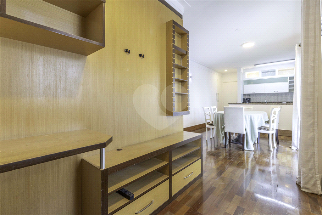 Apartamento - Perdizes - 1 Dormitório - 55 m².