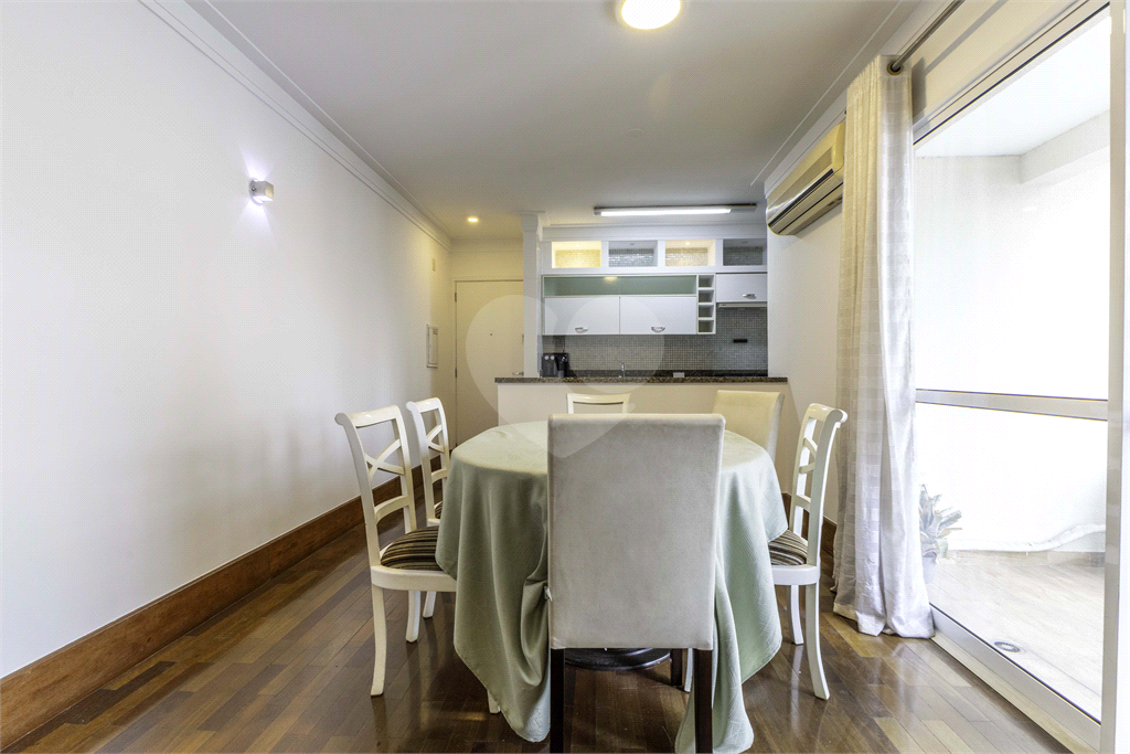 Apartamento - Perdizes - 1 Dormitório - 55 m².