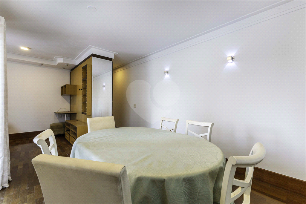 Apartamento - Perdizes - 1 Dormitório - 55 m².