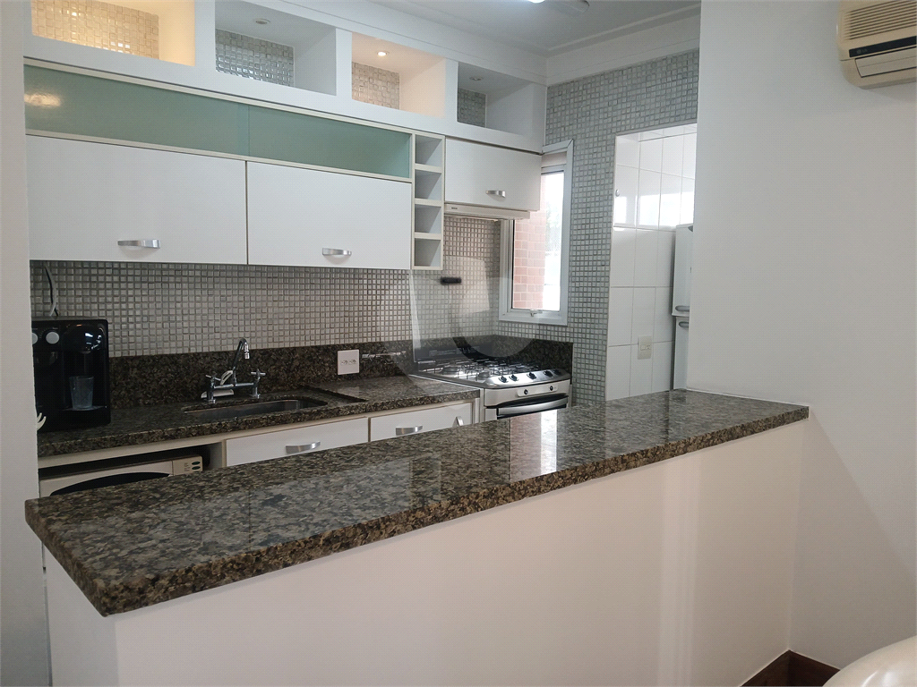 Apartamento - Perdizes - 1 Dormitório - 55 m².