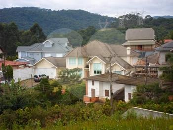 Terreno com projeto aprovado no melhor mais seguro e charmoso Condomínio da Serra e aceita permuta!