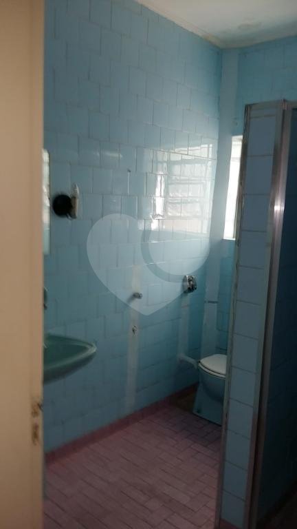 Ótima casa térrea 10 mim do metro 2 dormitórios 1 suite 2 vagas.