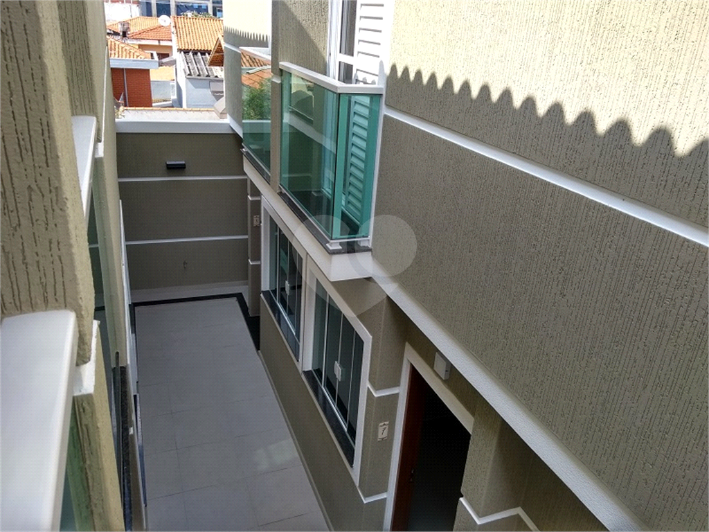 Sobrado novo em condomínio  fechado na Vila Nivi