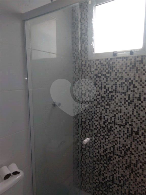 Sobrado novo em condomínio  fechado na Vila Nivi