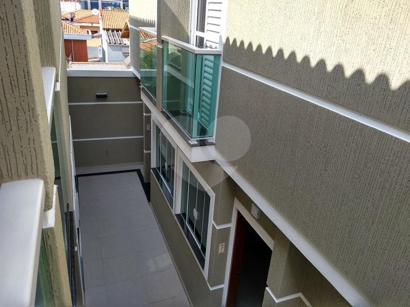 Sobrado novo em condomínio  fechado na Vila Nivi