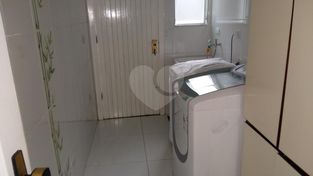 Elegante casa na Serra da Cantareira, em um dos melhores condomínios da Serra