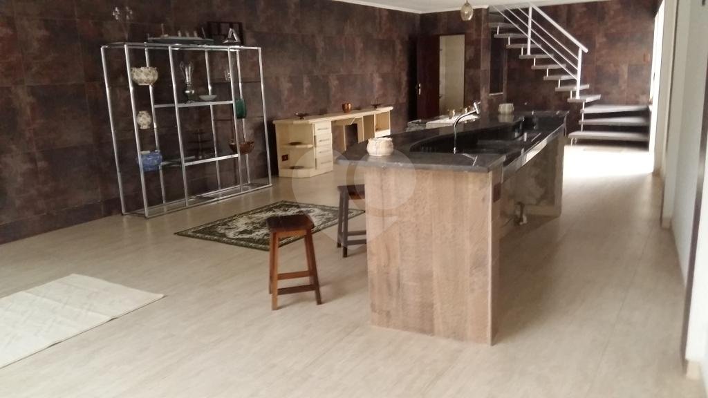 Elegante casa na Serra da Cantareira, em um dos melhores condomínios da Serra