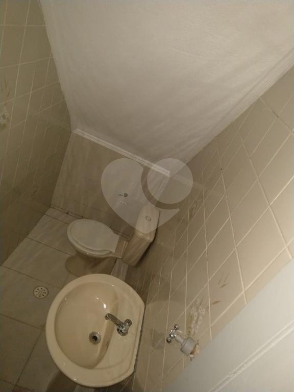 Ótimo Sobrado Residencial/Comercial na  Rua Jovita em Santana