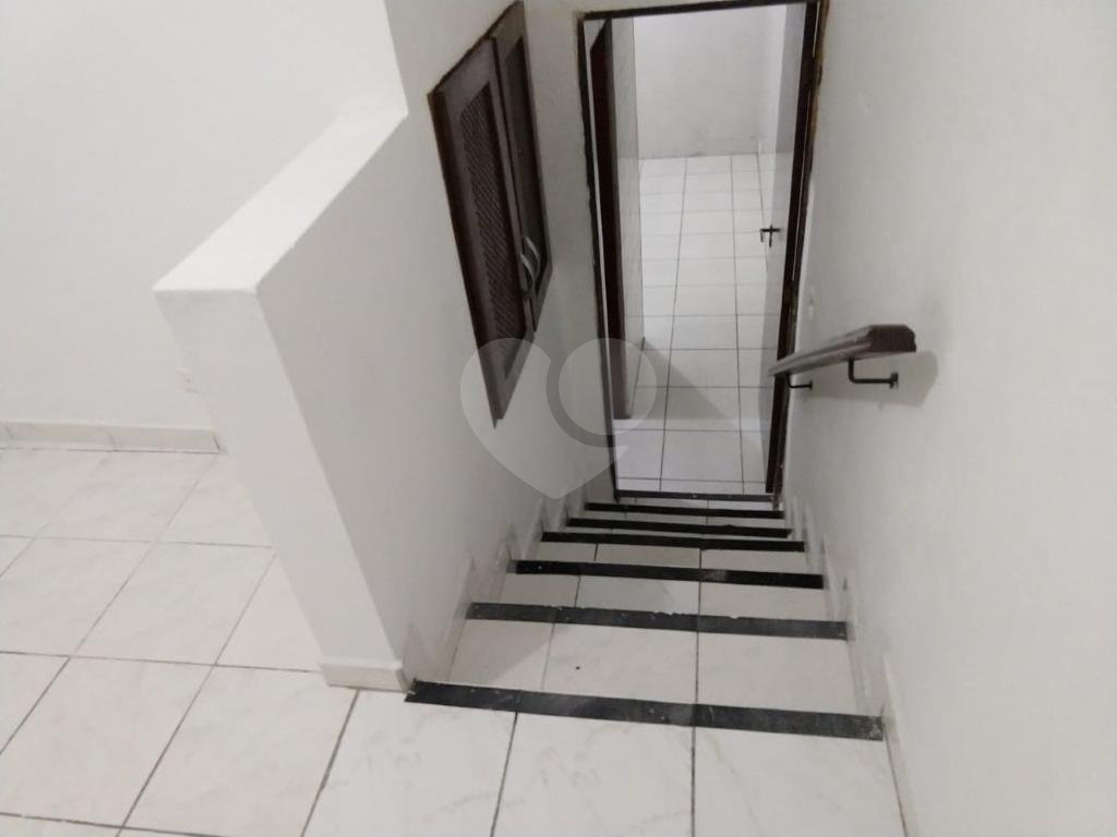 Ótimo Sobrado Residencial/Comercial na  Rua Jovita em Santana