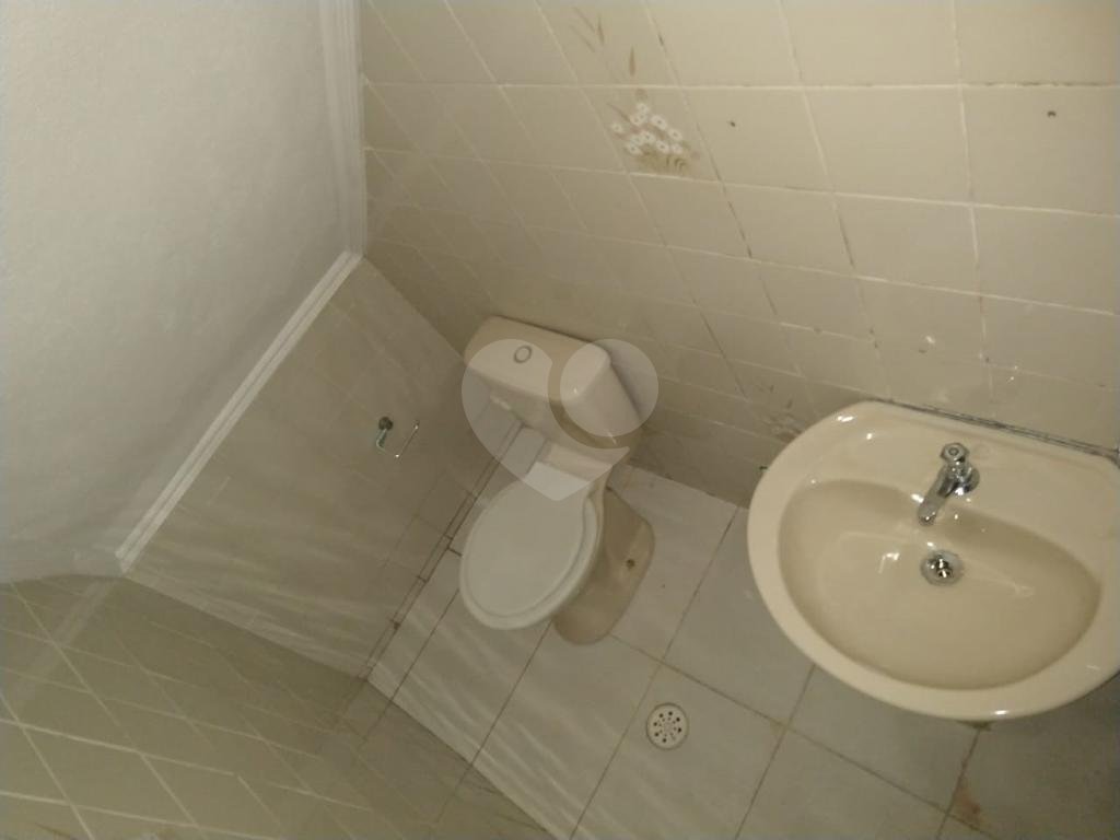 Ótimo Sobrado Residencial/Comercial na  Rua Jovita em Santana