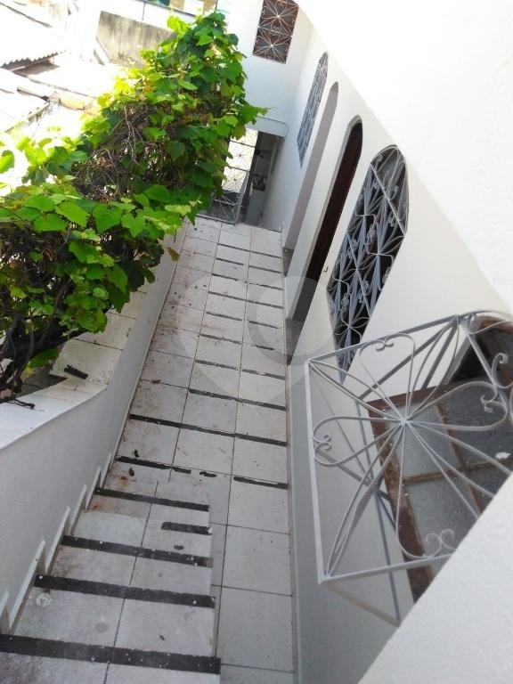 Ótimo Sobrado Residencial/Comercial na  Rua Jovita em Santana