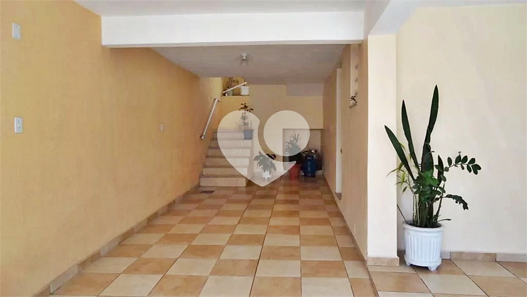 Sobrado à venda com 3 quartos, 200m² - Foto 26