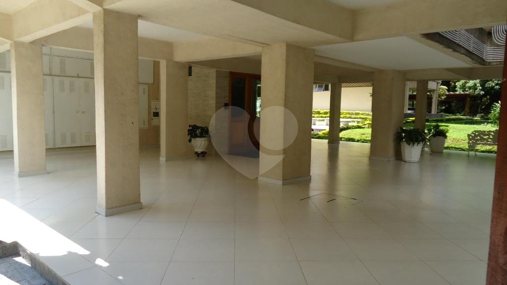 APARTAMENTO em TREMEMBÉ