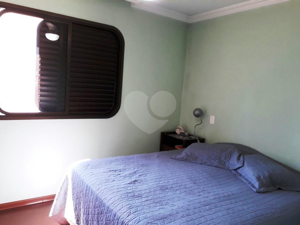 Belíssimo apartamento com 153 m² de área útil