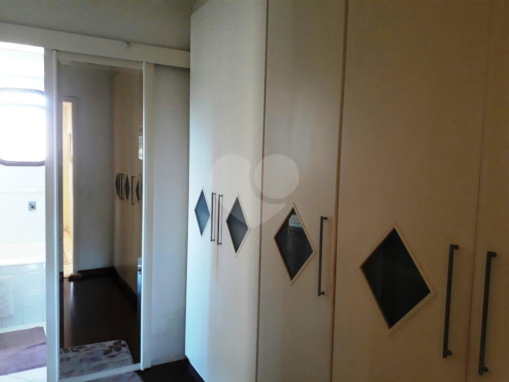 Belíssimo apartamento com 153 m² de área útil