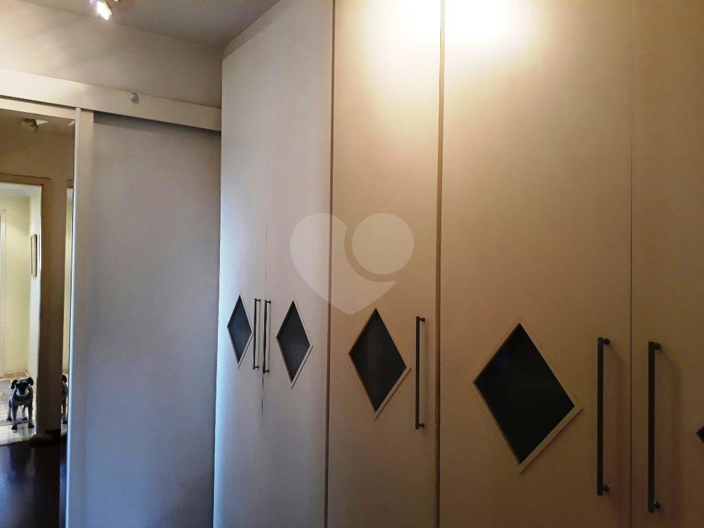 Belíssimo apartamento com 153 m² de área útil