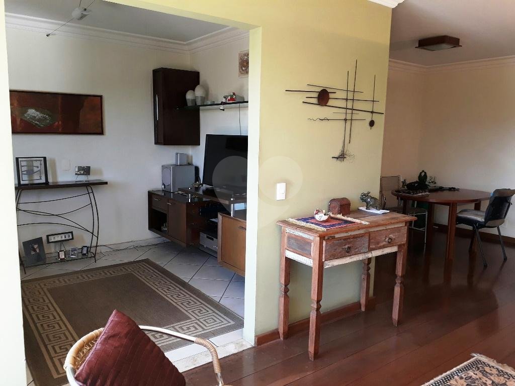 Belíssimo apartamento com 153 m² de área útil