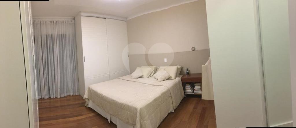 Apartamento à venda com 3 quartos, 227m² - Foto 3