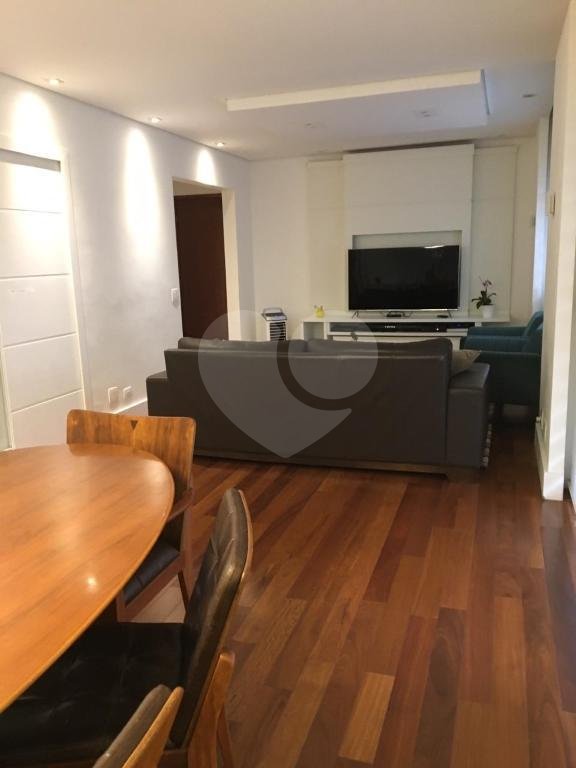 Apartamento à venda com 3 quartos, 227m² - Foto 7